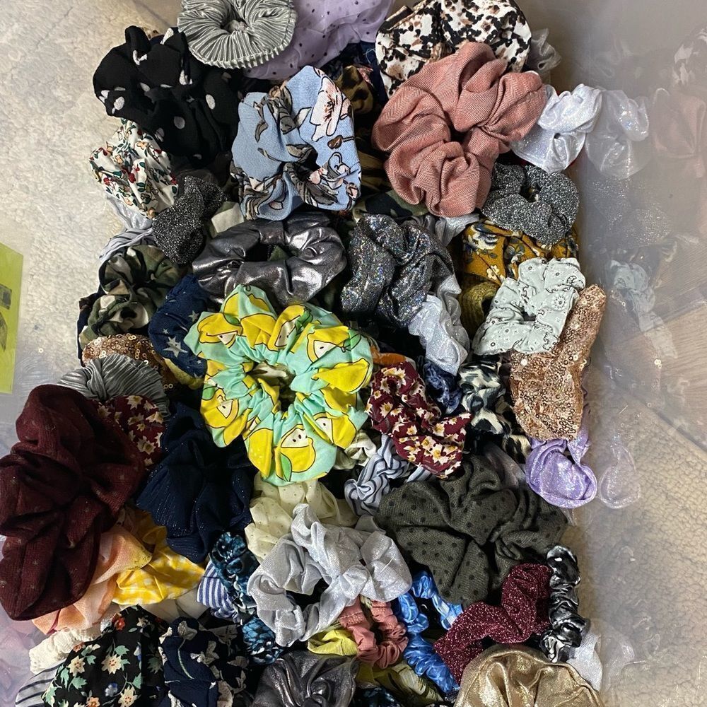 5 Mystery Scrunchies! Requests available!